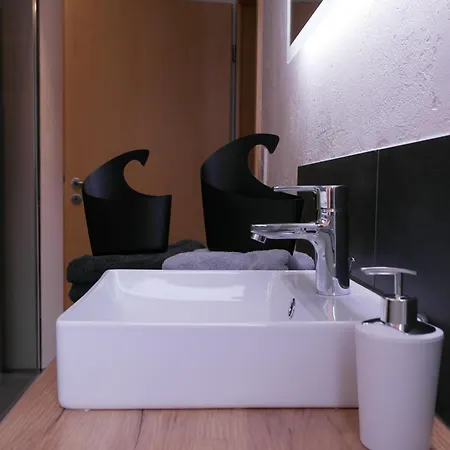 92qm Allergikerfreundlich 2 Schlafzimmer 2 Wc Terrasse