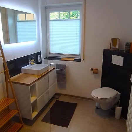 92qm Allergikerfreundlich 2 Schlafzimmer 2 Wc Terrasse アパート Gorxheimertal