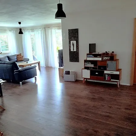 92qm Allergikerfreundlich 2 Schlafzimmer 2 Wc Terrasse Apartamento