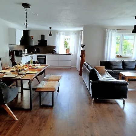 アパート 92qm Allergikerfreundlich 2 Schlafzimmer 2 Wc Terrasse *